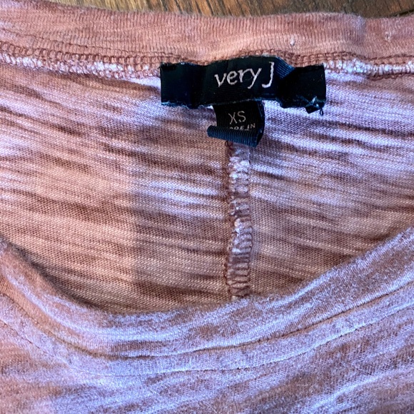 VERY J Short Sleeve T-Shirt Dress w/Pockets - Picture 5 of 5